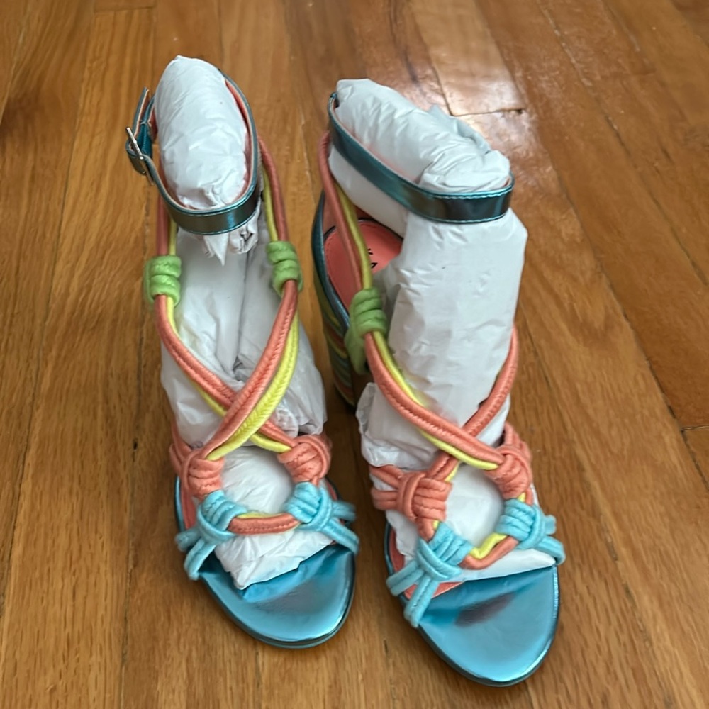 NWT Katy Perry roped stacked heel sandal